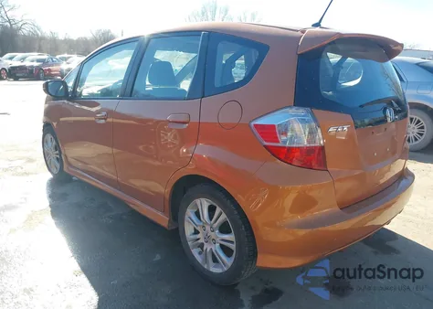 2010 Honda Fit Sport z USA, uszkodzony, nr VIN JHMGE8H40AC012802